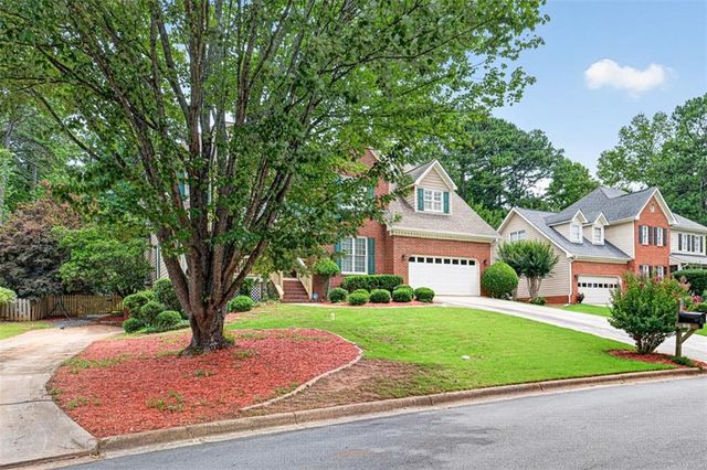 616 Coopers Pond Drive, Lawrenceville, GA 30044