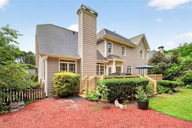616 Coopers Pond Drive, Lawrenceville, GA 30044