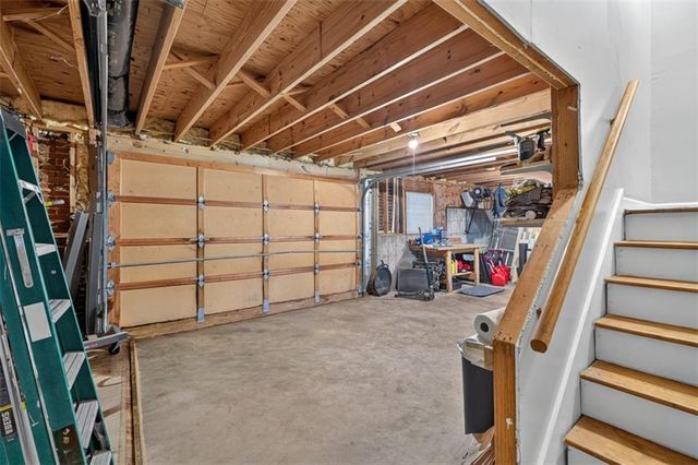 616 Coopers Pond Drive, Lawrenceville, GA 30044