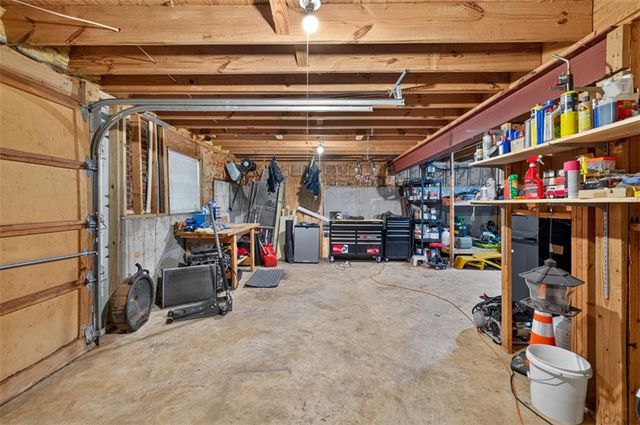 616 Coopers Pond Drive, Lawrenceville, GA 30044