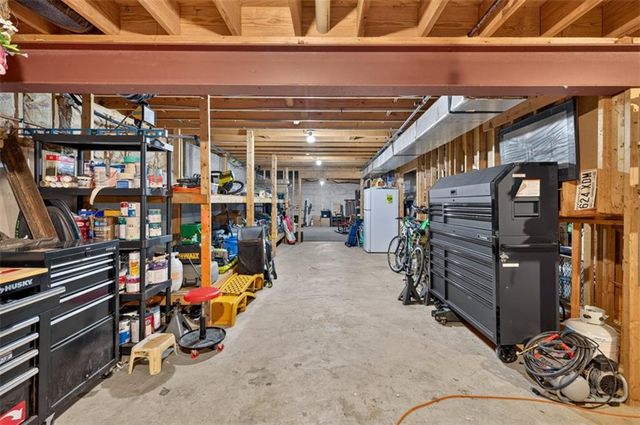 616 Coopers Pond Drive, Lawrenceville, GA 30044