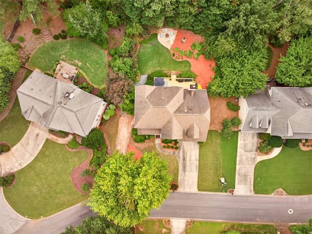 616 Coopers Pond Drive, Lawrenceville, GA 30044
