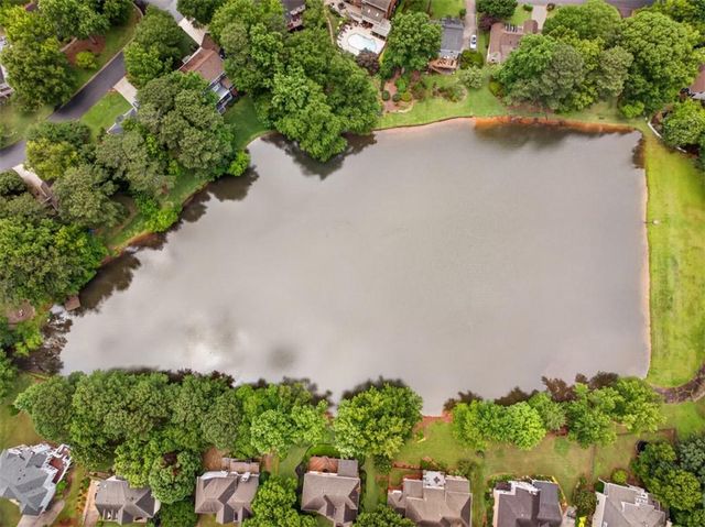 616 Coopers Pond Drive, Lawrenceville, GA 30044