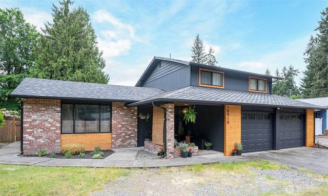 10910 150th Street Ct E, Puyallup, WA 98374