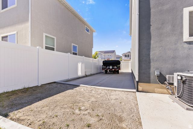 4582 E FLOWER PT, Eagle Mountain, UT 84005