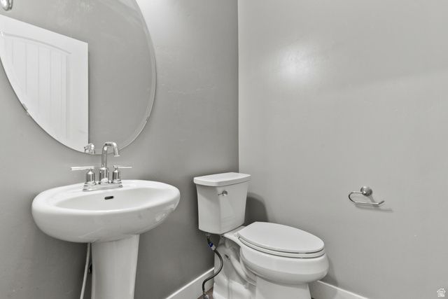 4582 E FLOWER PT, Eagle Mountain, UT 84005