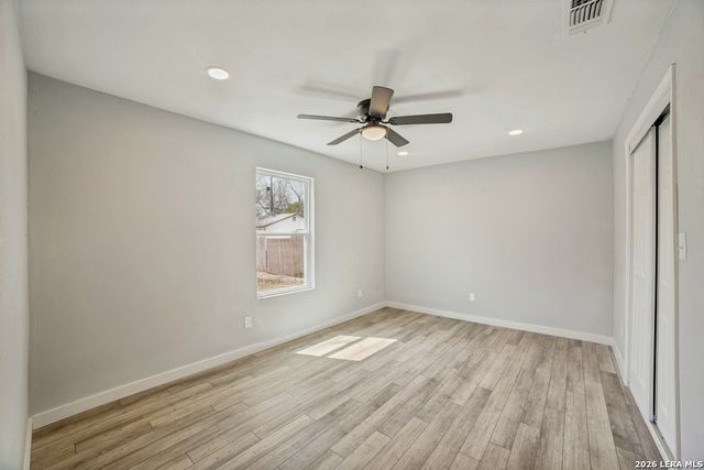 3646 W POPLAR ST., San Antonio, TX 78228