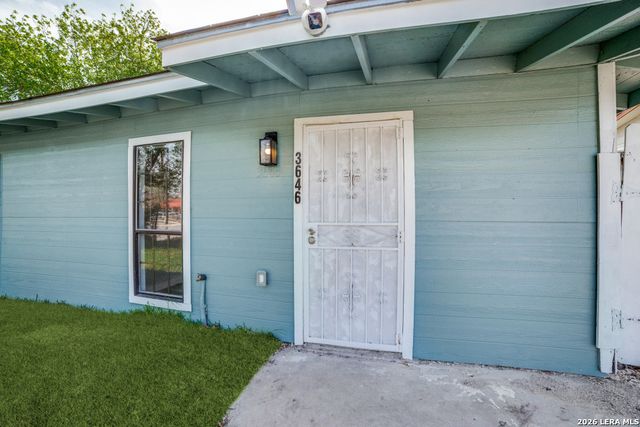 3646 W POPLAR ST., San Antonio, TX 78228