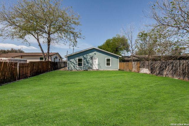 3646 W POPLAR ST., San Antonio, TX 78228