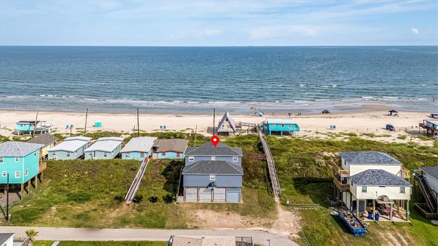 601 Wave Court, Surfside Beach, TX 77541