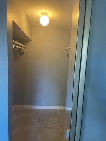 5202 NUTMEG Drive, Palm Beach Gardens, FL 33418