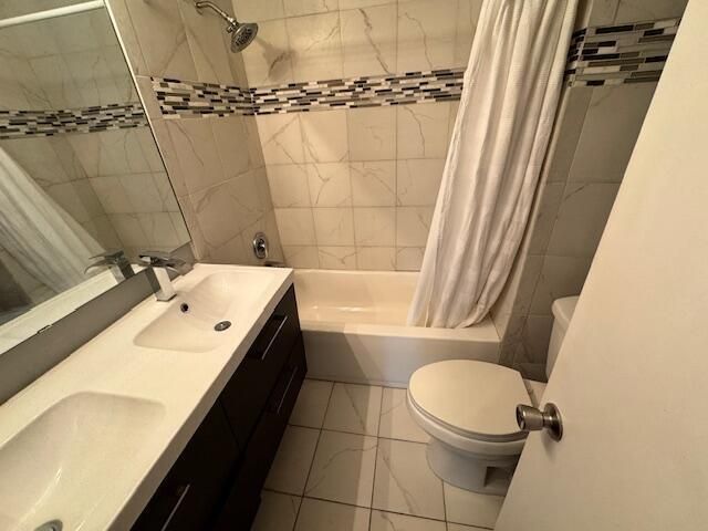 5202 NUTMEG Drive, Palm Beach Gardens, FL 33418
