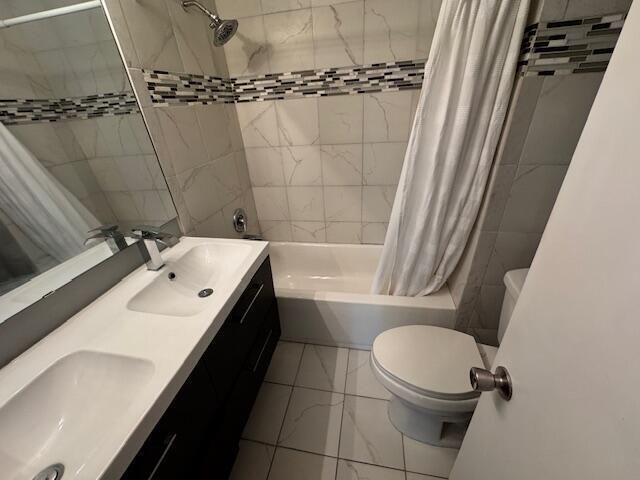 5202 NUTMEG Drive, Palm Beach Gardens, FL 33418