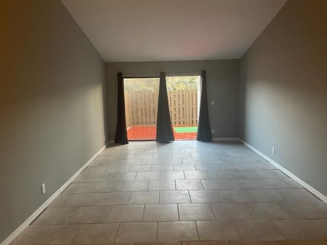 5202 NUTMEG Drive, Palm Beach Gardens, FL 33418