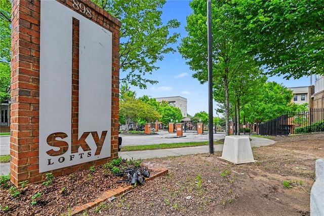 898 Oak Street SW 1318, Atlanta, GA 30310