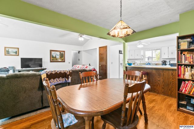 12741 Ridgeview Circle, Bellevue, NE 68123