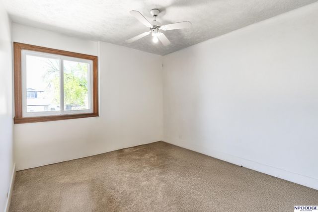 12741 Ridgeview Circle, Bellevue, NE 68123