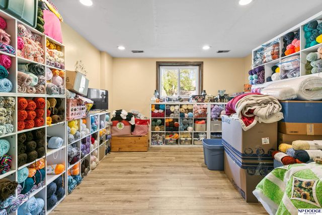 12741 Ridgeview Circle, Bellevue, NE 68123