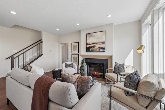 14712 Kingsview Lane N, Dayton, MN 55327