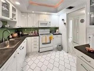 545 Oaks Ln 301, Pompano Beach, FL 33069