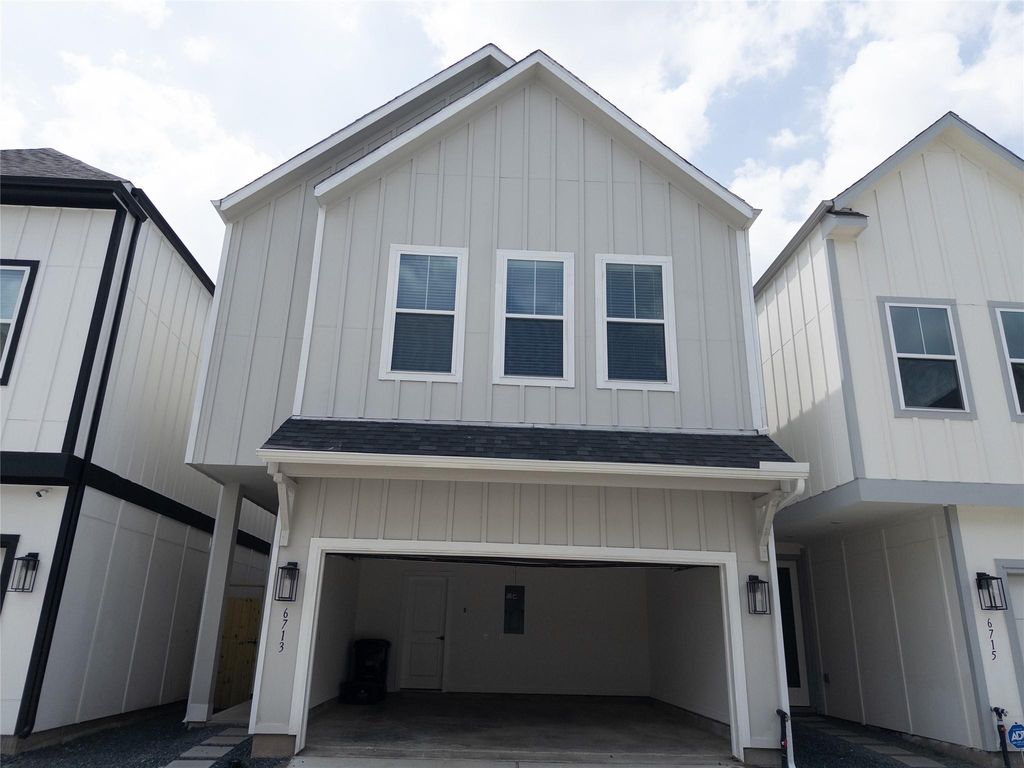 6713 Parker Grove Lane, Houston, TX 77076