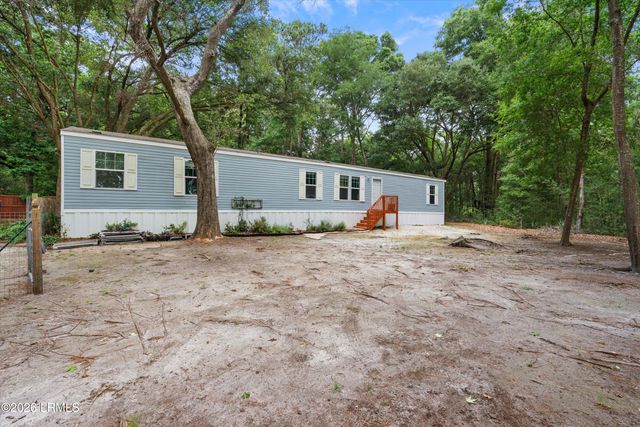 19 Sandy Lane, Beaufort, SC 29907