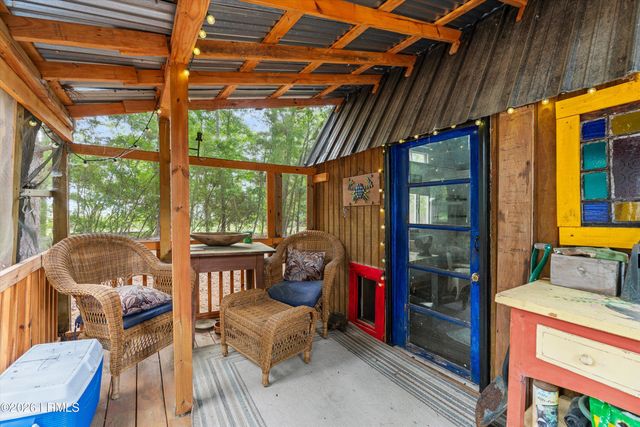 19 Sandy Lane, Beaufort, SC 29907