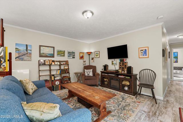 19 Sandy Lane, Beaufort, SC 29907