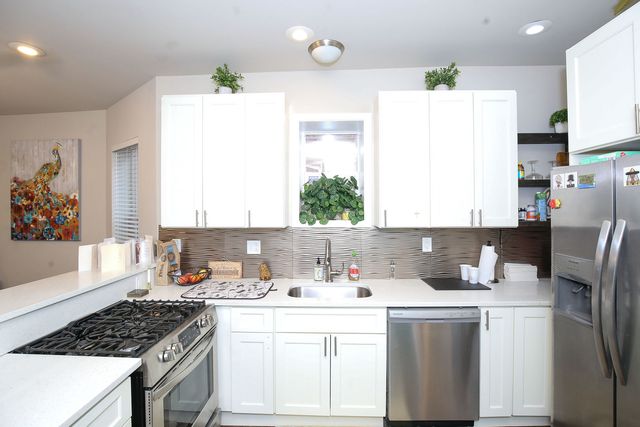 1318 S 61st Avenue, Cicero, IL 60804