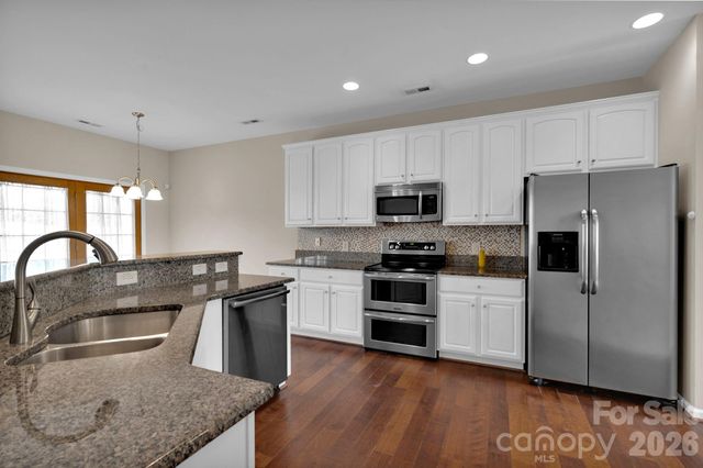 11012 Sedgemoor Lane, Charlotte, NC 28277