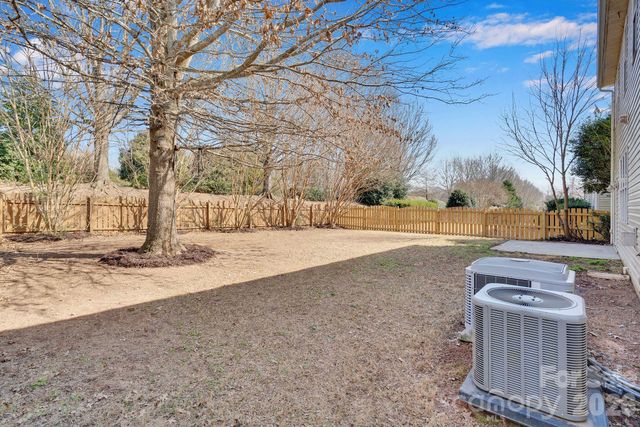 11012 Sedgemoor Lane, Charlotte, NC 28277