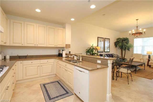 2713 Callista CT 103, Naples, FL 34114