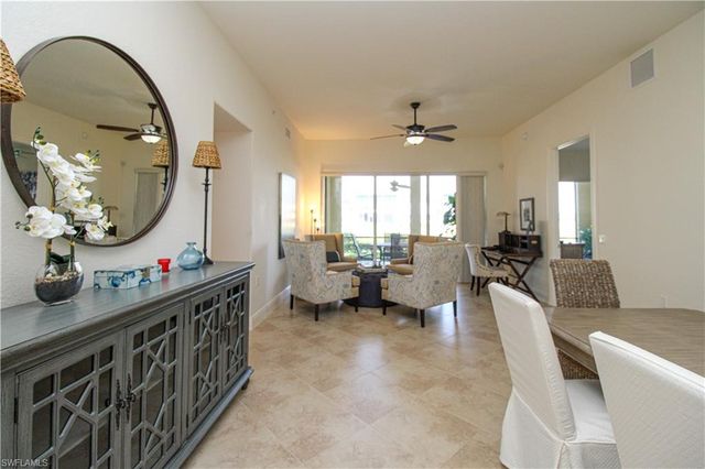 2713 Callista CT 103, Naples, FL 34114