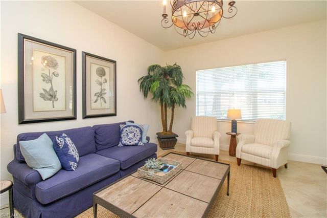 2713 Callista CT 103, Naples, FL 34114