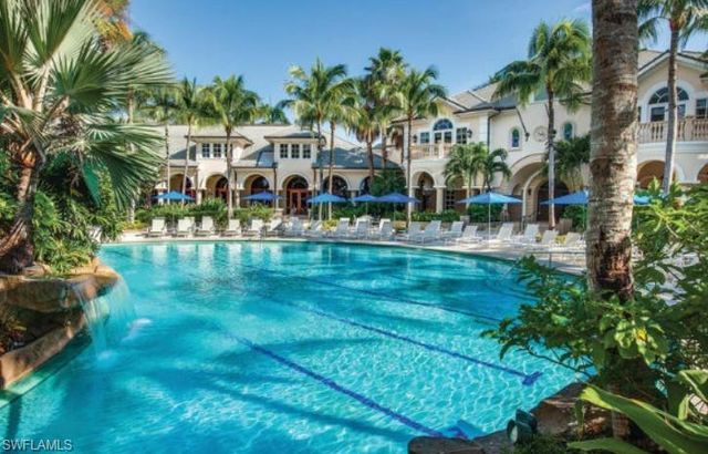 2713 Callista CT 103, Naples, FL 34114