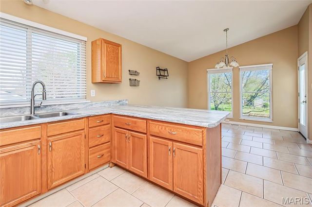 1607 Enwood Drive, St Peters, MO 63376