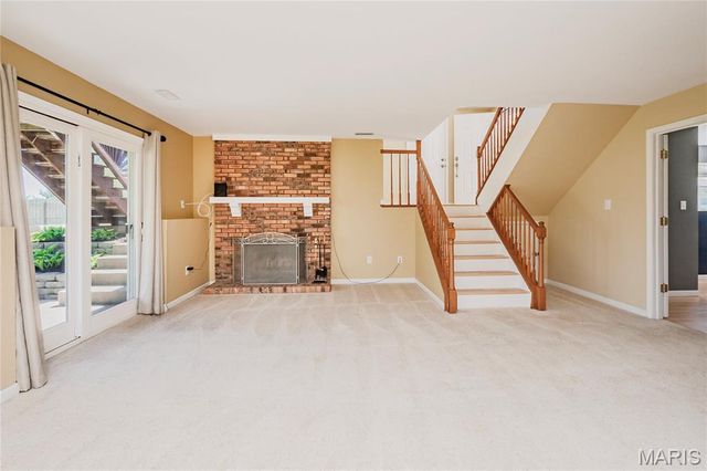 1607 Enwood Drive, St Peters, MO 63376