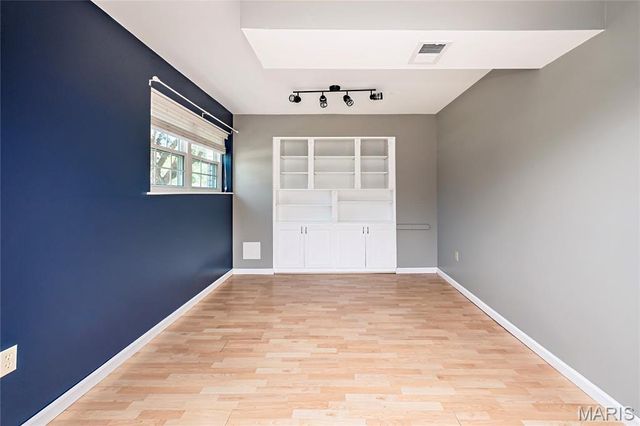 1607 Enwood Drive, St Peters, MO 63376