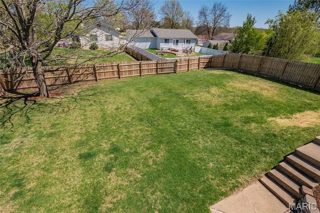 1607 Enwood Drive, St Peters, MO 63376