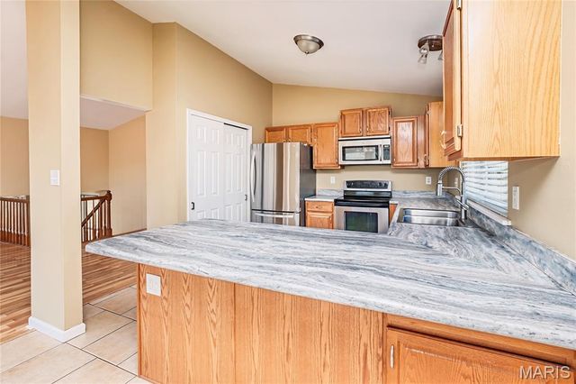 1607 Enwood Drive, St Peters, MO 63376