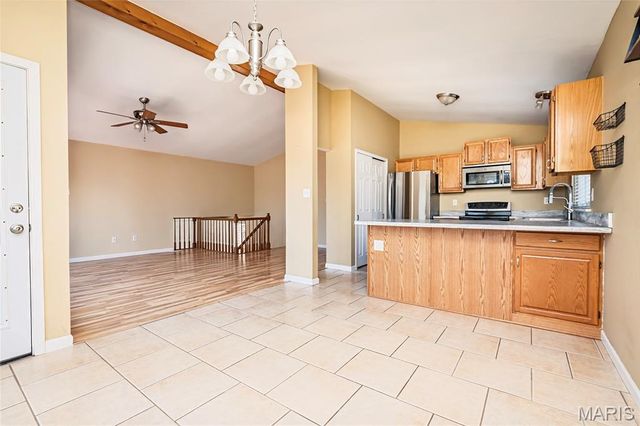 1607 Enwood Drive, St Peters, MO 63376