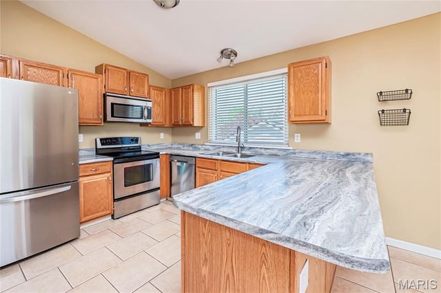 1607 Enwood Drive, St Peters, MO 63376