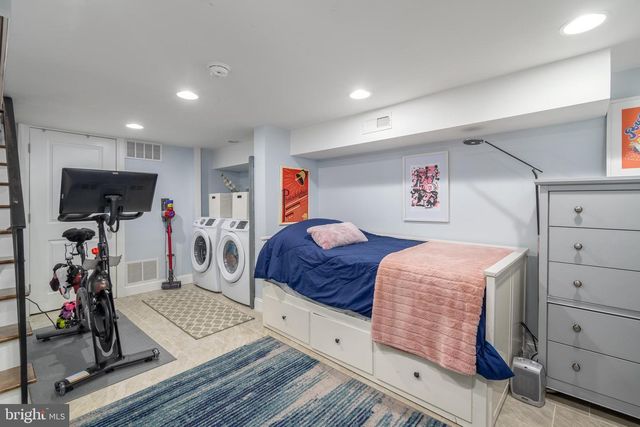 2012 PIERCE ST, Philadelphia, PA 19145