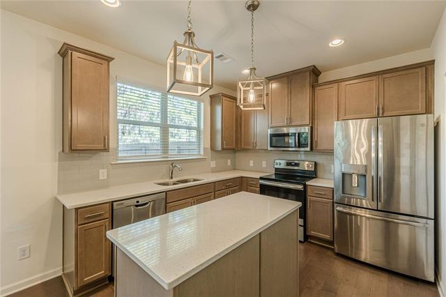 5547 Radford Loop, Fairburn, GA 30213