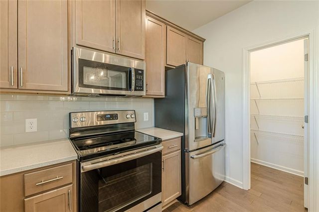 5547 Radford Loop, Fairburn, GA 30213