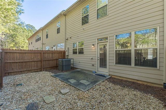 5547 Radford Loop, Fairburn, GA 30213