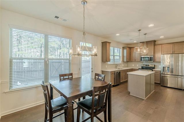 5547 Radford Loop, Fairburn, GA 30213