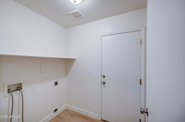 426 W PICKET POST Drive, Superior, AZ 85173