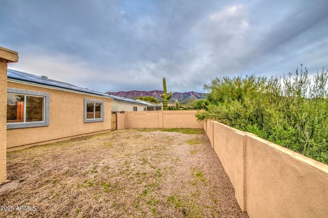 426 W PICKET POST Drive, Superior, AZ 85173
