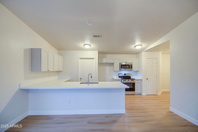 426 W PICKET POST Drive, Superior, AZ 85173